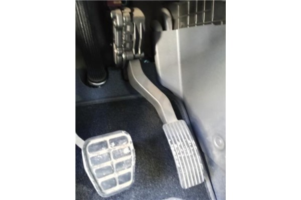 Recambio de pedal acelerador para mitsubishi colt cz3 berl. 3 (z30) 1.5 di-d instyle referencia OEM IAM MN125792 A4543000304 