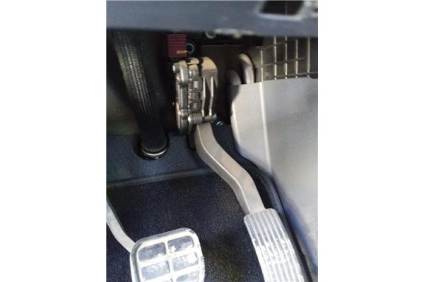 Recambio de pedal acelerador para mitsubishi colt cz3 berl. 3 (z30) 1.5 di-d instyle referencia OEM IAM MN125792 A4543000304 