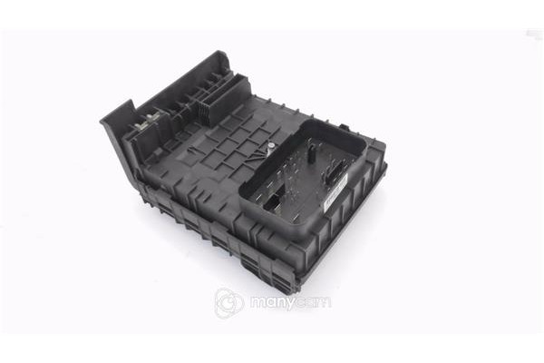 Recambio de caja fusibles/rele para seat altea xl (5p5) 1.9 tdi referencia OEM IAM 1K0937132F  