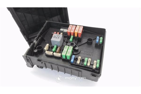 Recambio de caja fusibles/rele para seat altea xl (5p5) 1.9 tdi referencia OEM IAM 1K0937132F  