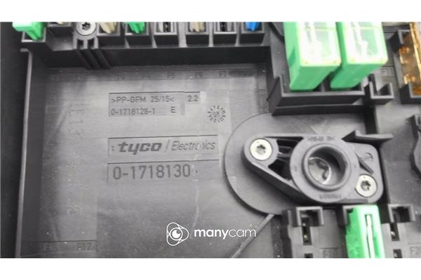 Recambio de caja fusibles/rele para seat altea xl (5p5) 1.9 tdi referencia OEM IAM 1K0937132F  