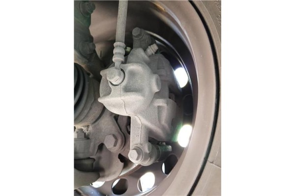 Recambio de pinza freno delantero izquierda para mitsubishi colt cz3 berl. 3 (z30) 1.5 di-d instyle referencia OEM IAM 4605A065 