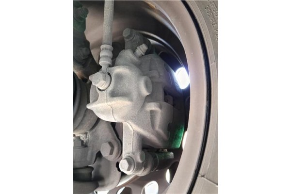 Recambio de pinza freno delantero izquierda para mitsubishi colt cz3 berl. 3 (z30) 1.5 di-d instyle referencia OEM IAM 4605A065 