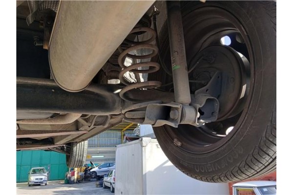 Recambio de puente trasero para mitsubishi colt cz3 berl. 3 (z30) 1.5 di-d instyle referencia OEM IAM 4120A040  