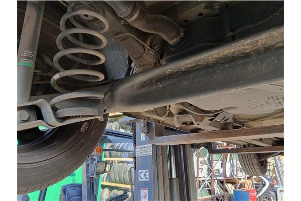 Recambio de puente trasero para mitsubishi colt cz3 berl. 3 (z30) 1.5 di-d instyle referencia OEM IAM 4120A040  