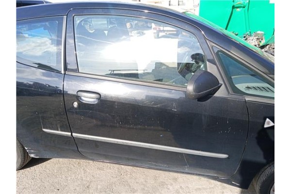 Recambio de puerta delantero derecha para mitsubishi colt cz3 berl. 3 (z30) 1.5 di-d instyle referencia OEM IAM MN161888  
