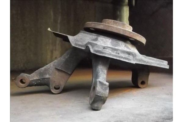 Recambio de mangueta delantero derecha para fiat i punto (176) berlina 75 1.2 referencia OEM IAM   