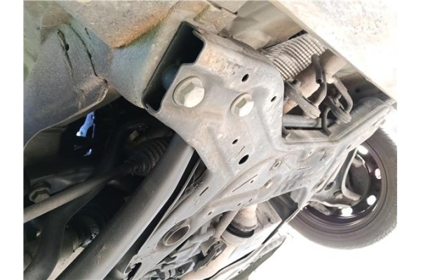 Recambio de subchasis para mitsubishi colt cz3 berl. 3 (z30) 1.5 di-d instyle referencia OEM IAM MR594001  