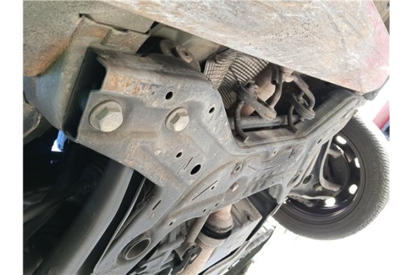 Recambio de subchasis para mitsubishi colt cz3 berl. 3 (z30) 1.5 di-d instyle referencia OEM IAM MR594001  