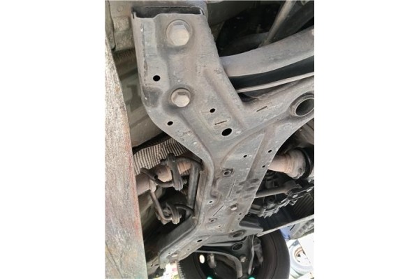 Recambio de subchasis para mitsubishi colt cz3 berl. 3 (z30) 1.5 di-d instyle referencia OEM IAM MR594001  