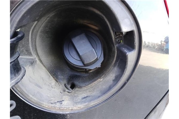 Recambio de tapon combustible para mitsubishi colt cz3 berl. 3 (z30) 1.5 di-d instyle referencia OEM IAM MN139376  