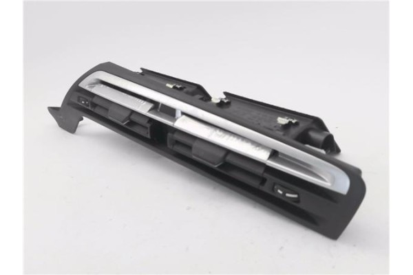 Recambio de rejilla entrada de aire para citroen c4 grand picasso/spacetourer 1.6 attraction referencia OEM IAM 967797537A  