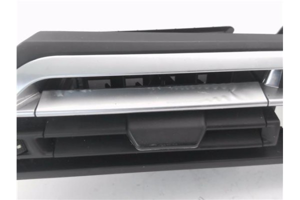 Recambio de rejilla entrada de aire para citroen c4 grand picasso/spacetourer 1.6 attraction referencia OEM IAM 967797537A  