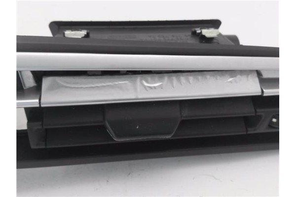 Recambio de rejilla entrada de aire para citroen c4 grand picasso/spacetourer 1.6 attraction referencia OEM IAM 967797537A  