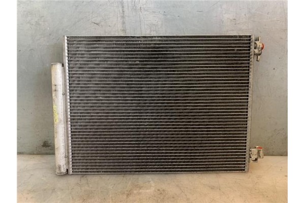 Recambio de radiador aire acondicionado para renault captur i 1.2 intens referencia OEM IAM 921006843RA M157442 