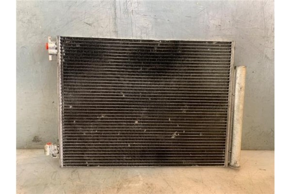 Recambio de radiador aire acondicionado para renault captur i 1.2 intens referencia OEM IAM 921006843RA M157442 