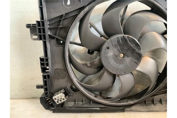 Recambio de electroventilador para renault captur i 1.2 intens referencia OEM IAM 214818009R  
