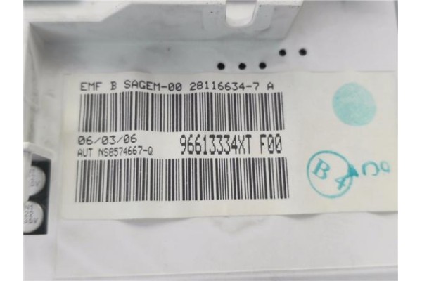 Recambio de pantalla para peugeot 206 cc cabrio-coupé 1.6 16v referencia OEM IAM 96613334XT 216592759 