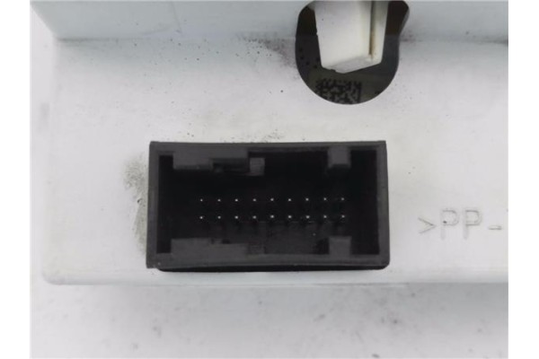 Recambio de pantalla para peugeot 206 cc cabrio-coupé 1.6 16v referencia OEM IAM 96613334XT 216592759 