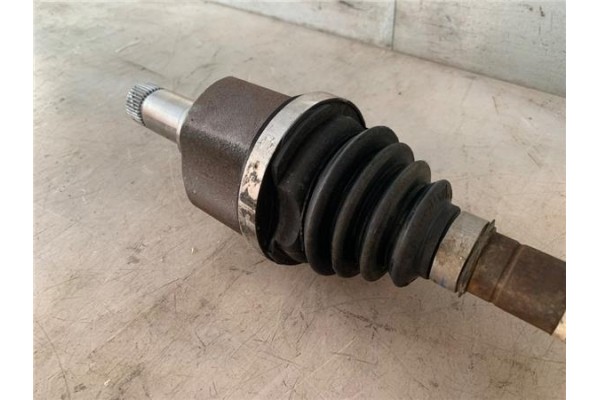 Recambio de palier delantero izquierdo para citroen c4 grand picasso/spacetourer 1.6 attraction referencia OEM IAM 9811176880  