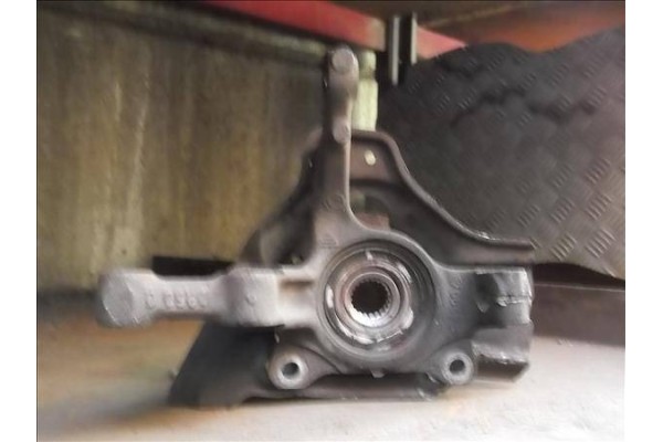 Recambio de mangueta delantero derecha para fiat i punto (176) berlina 75 1.2 referencia OEM IAM   