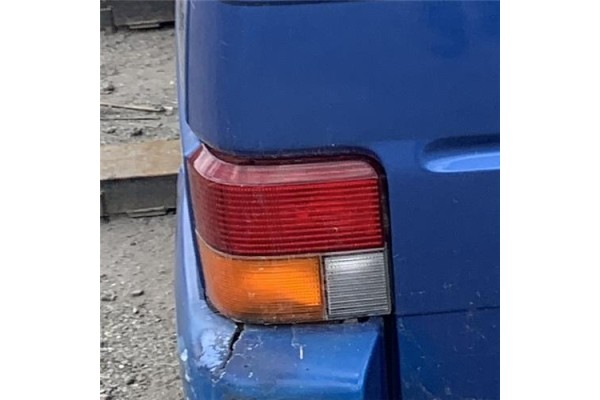 Recambio de piloto trasero izquierdo para volkswagen transporter iv furgón (70xa) 2.5 tdi referencia OEM IAM 701945095  