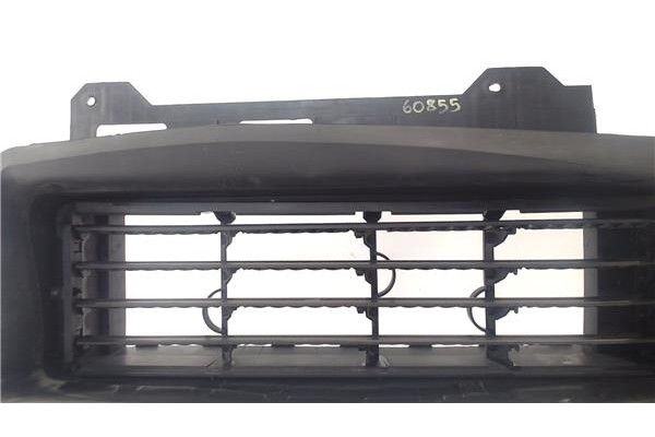 Recambio de rejilla entrada de aire para renault captur i 1.2 intens referencia OEM IAM 214992066R 214996296R 