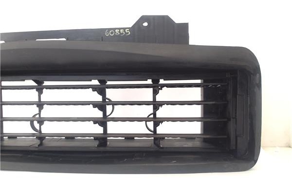 Recambio de rejilla entrada de aire para renault captur i 1.2 intens referencia OEM IAM 214992066R 214996296R 