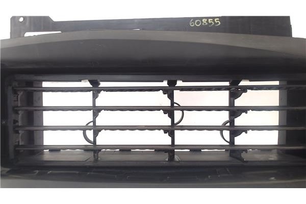 Recambio de rejilla entrada de aire para renault captur i 1.2 intens referencia OEM IAM 214992066R 214996296R 