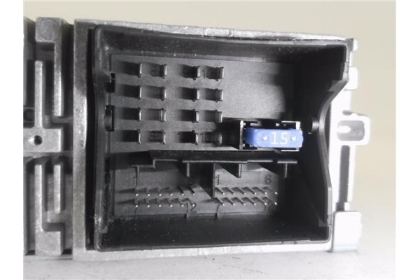 Recambio de autoradio para citroen c4 grand picasso/spacetourer 1.6 attraction referencia OEM IAM 9816304780  
