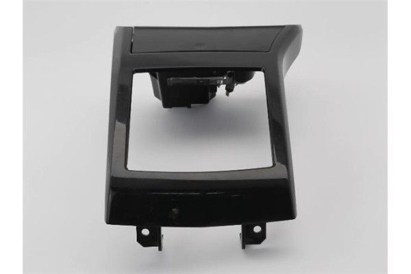 Recambio de embellecedor consola central para opel astra h gtc 1.9 cdti referencia OEM IAM 331985437  