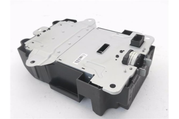 Recambio de navegador para peugeot 5008 1.6 premium referencia OEM IAM 96665877ZD 15833553 