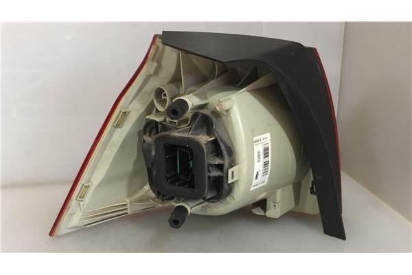 Recambio de piloto trasero derecho para volkswagen golf v (1k1) 1.6 fsi referencia OEM IAM 1K6945096AA 89398299 1K6945094E , AUD