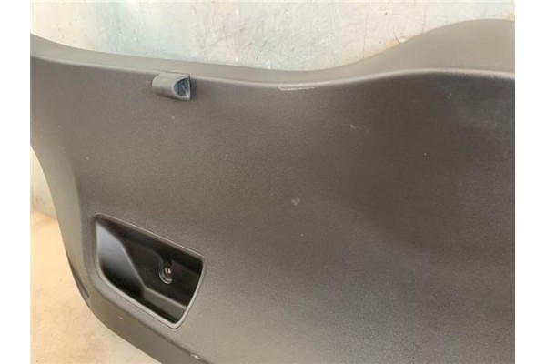 Recambio de guarnecido porton trasero para citroen c4 berlina 1.6 attraction referencia OEM IAM 968748657702 90443AO 