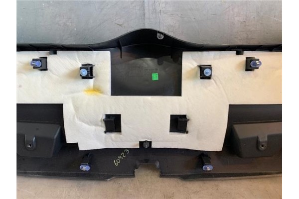 Recambio de guarnecido porton trasero para citroen c4 berlina 1.6 attraction referencia OEM IAM 968748657702 90443AO 