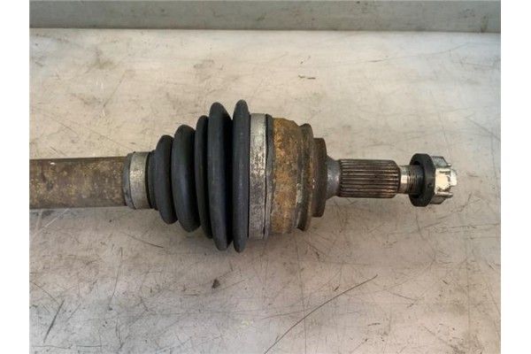 Recambio de palier delantero derecho para citroen c4 grand picasso/spacetourer 1.6 attraction referencia OEM IAM 9677916180  