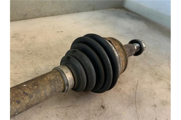 Recambio de palier delantero derecho para citroen c4 grand picasso/spacetourer 1.6 attraction referencia OEM IAM 9677916180  