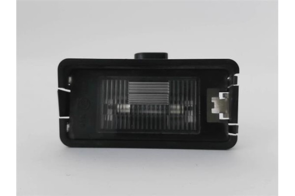 Recambio de piloto matricula para seat ibiza (6l1) 1.9 tdi referencia OEM IAM 5P0943021  