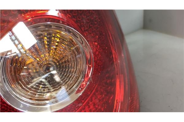 Recambio de piloto trasero derecho para volkswagen golf v (1k1) 1.6 fsi referencia OEM IAM 1K6945096AA 89398299 1K6945094E , AUD