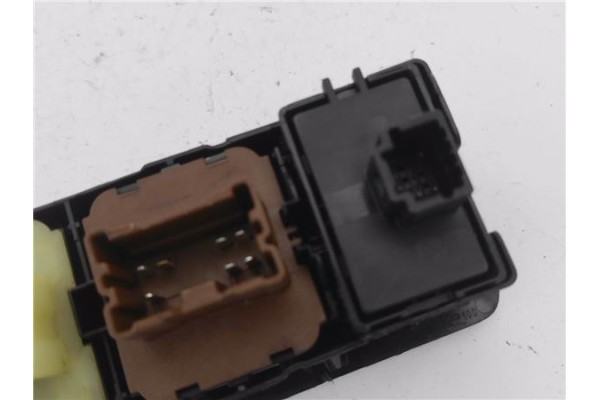 Recambio de mando elevalunas delantero izquierdo para renault captur i 1.2 intens referencia OEM IAM 254118722R 254113300R 