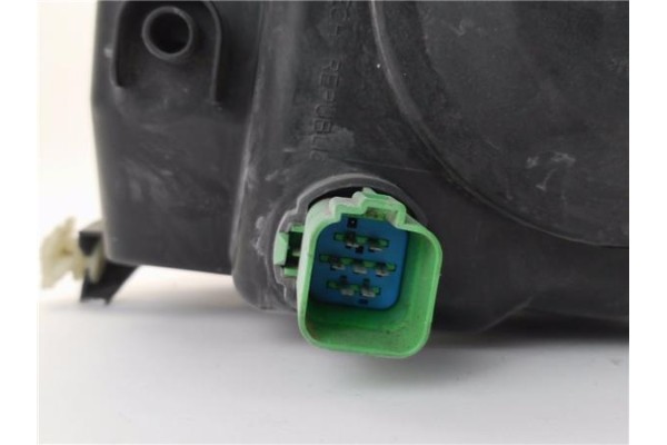 Recambio de faro delantero izquierdo para ford fusion (cbk) 1.4 referencia OEM IAM 24689700L  