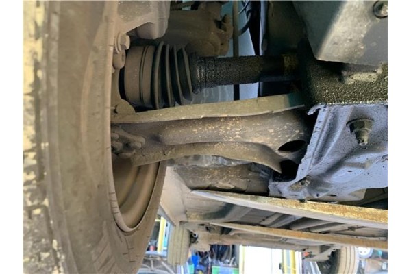 Recambio de brazo suspension delantero derecho para peugeot 207 1.4 referencia OEM IAM 3521N8  