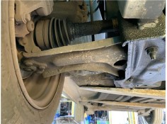 Recambio de brazo suspension delantero derecho para peugeot 207 1.4 referencia OEM IAM 3521N8  