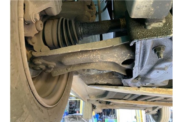 Recambio de brazo suspension delantero derecho para peugeot 207 1.4 referencia OEM IAM 3521N8  