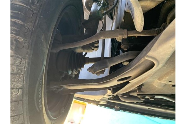 Recambio de brazo suspension delantero izquierdo para peugeot 207 1.4 referencia OEM IAM 3520R7  