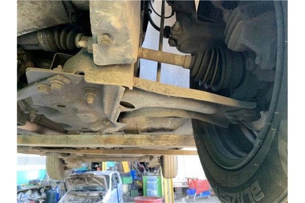 Recambio de brazo suspension delantero izquierdo para peugeot 207 1.4 referencia OEM IAM 3520R7  