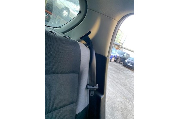 Recambio de cinturon seguridad trasero izquierdo para peugeot 207 1.4 referencia OEM IAM 8975Z7  