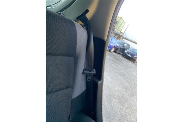 Recambio de cinturon seguridad trasero izquierdo para peugeot 207 1.4 referencia OEM IAM 8975Z7  