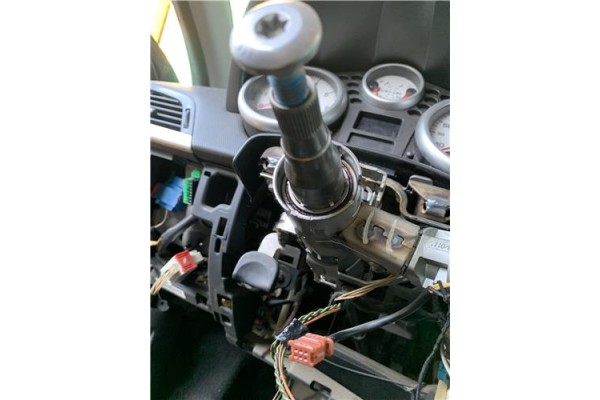 Recambio de columna direccion para peugeot 207 1.4 referencia OEM IAM 4123FJ 4123GX 