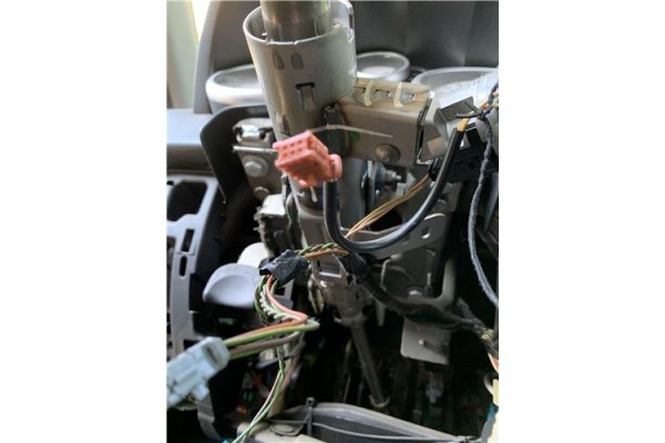 Recambio de columna direccion para peugeot 207 1.4 referencia OEM IAM 4123FJ 4123GX 